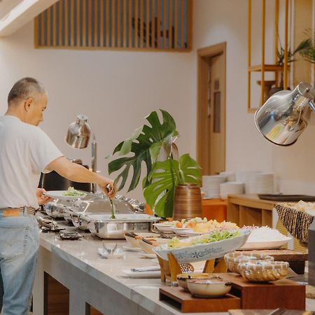 Thanh Mai Hotel Буонметхуот Екстер'єр фото