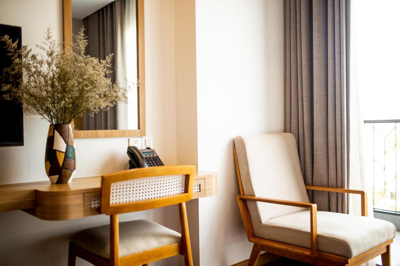 Thanh Mai Hotel Буонметхуот Екстер'єр фото