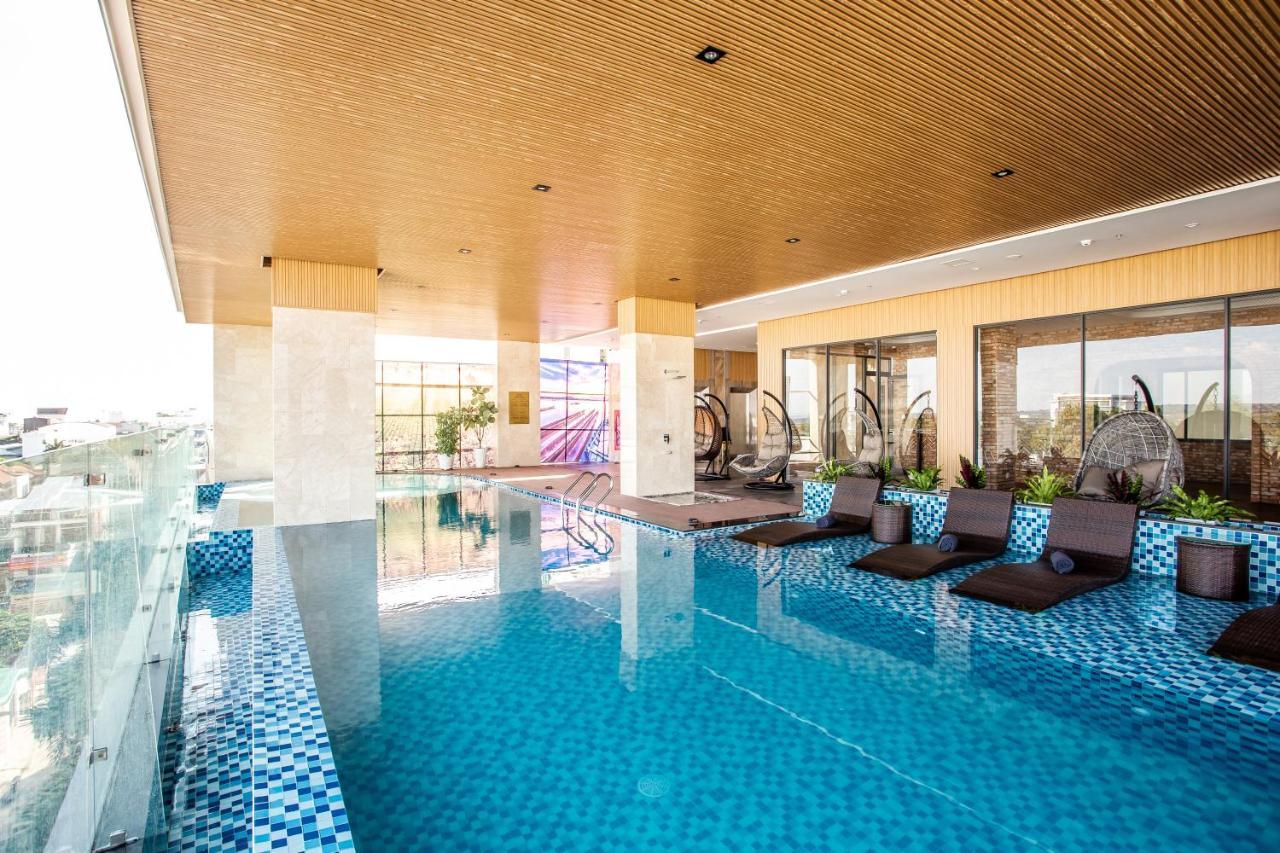 Thanh Mai Hotel Буонметхуот Екстер'єр фото