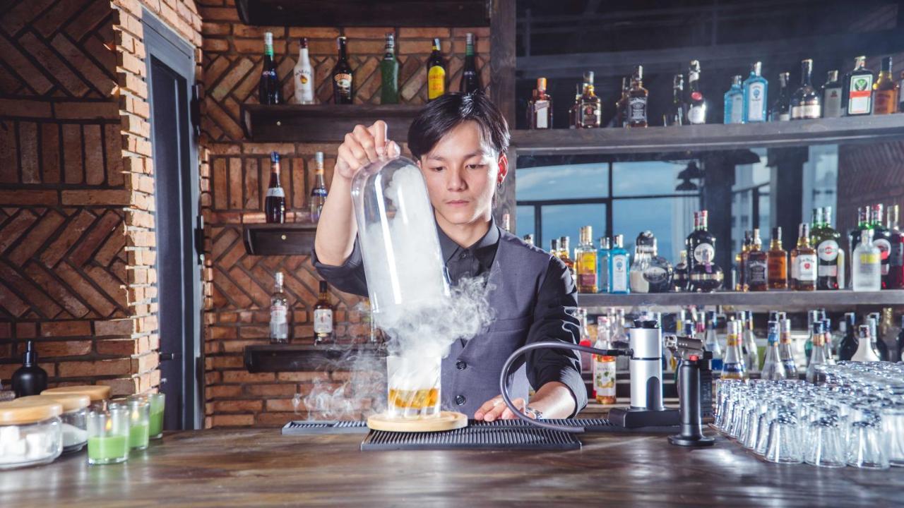 Thanh Mai Hotel Буонметхуот Екстер'єр фото