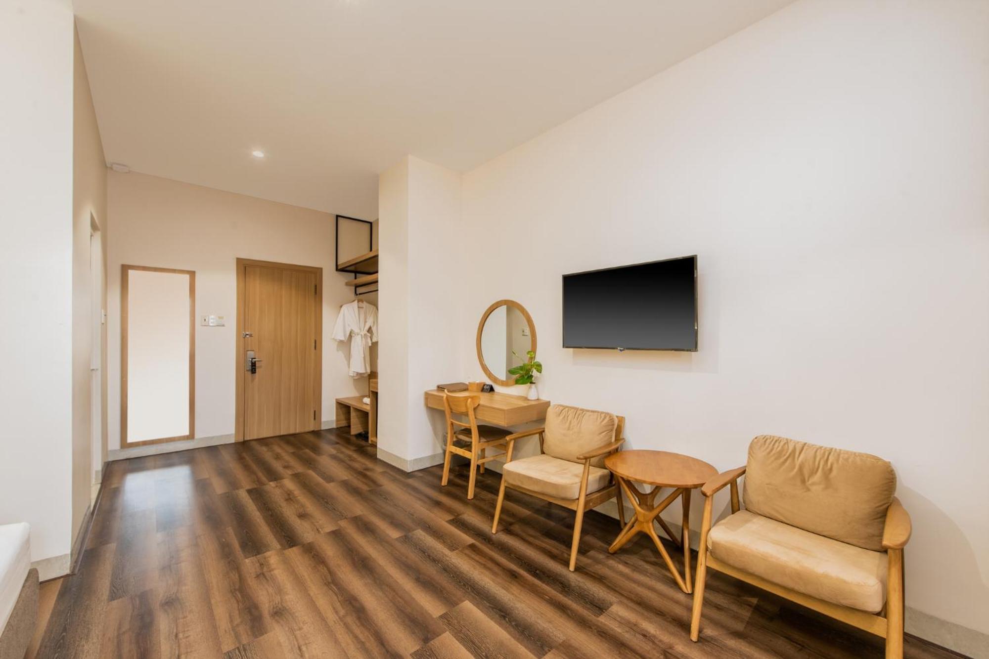 Thanh Mai Hotel Буонметхуот Екстер'єр фото
